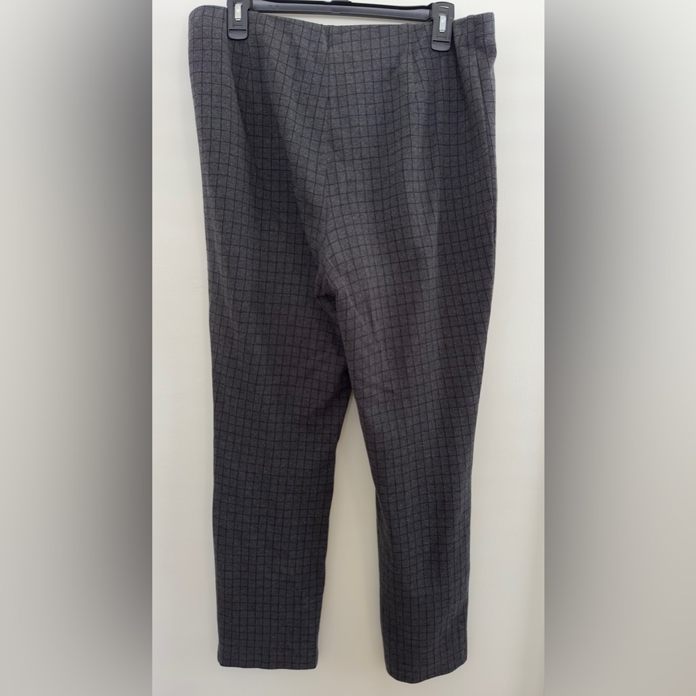 J Jill Ponte Gray Slim leg Checkered Pants